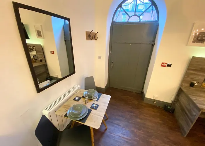 At The Coach House Apartment