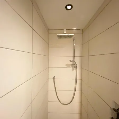 At The Coach House לידס